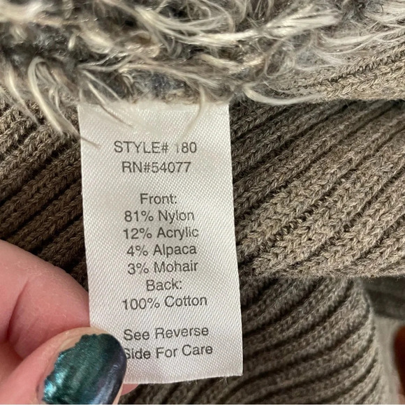CABI Faux Fur Alpaca Mohair Ribbed Knit Back Drape Sweater Vest Size M #180 - Picture 8 of 9